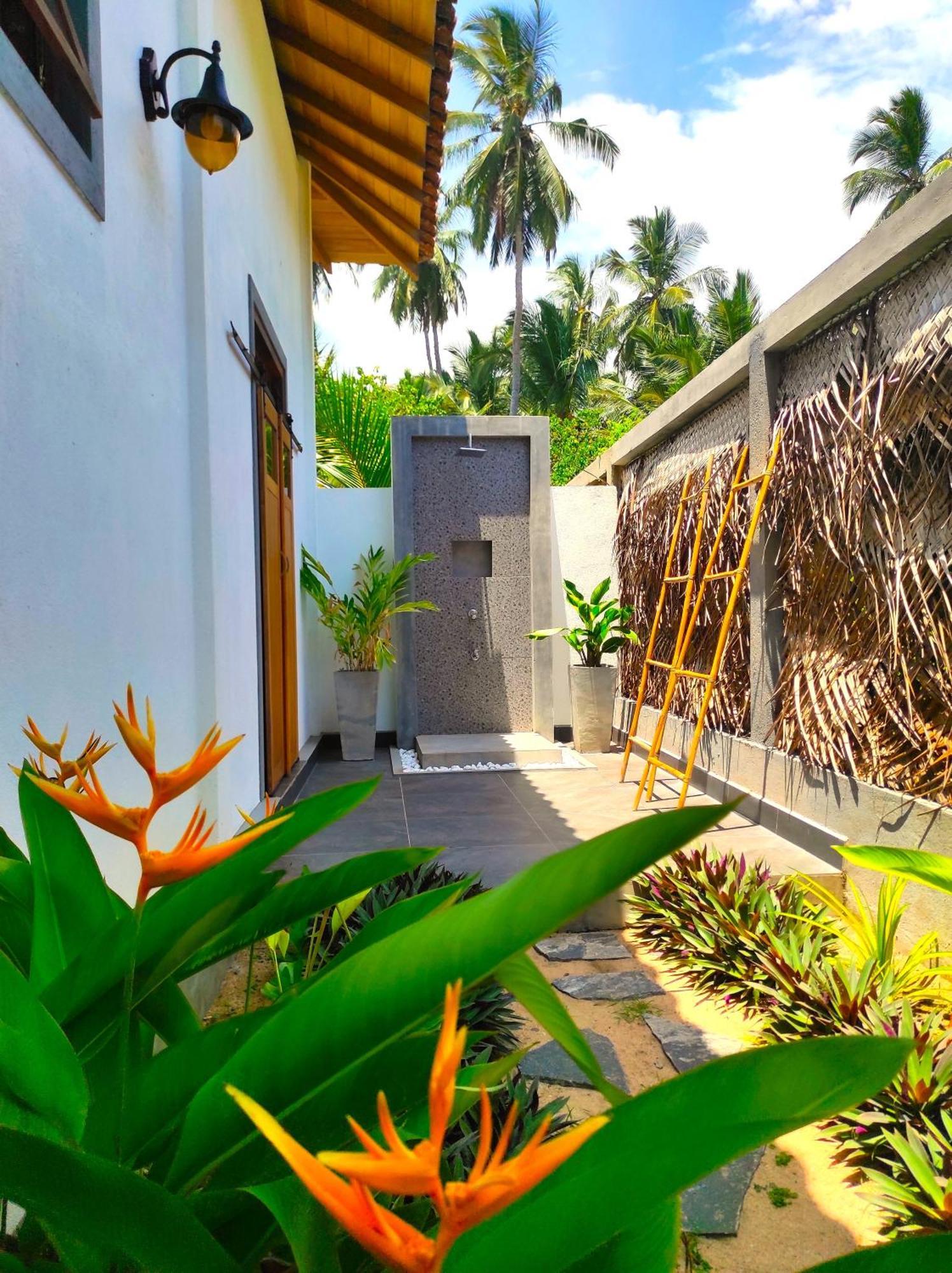 Sleeping Elephant Beach Resort Tangalle Eksteriør billede